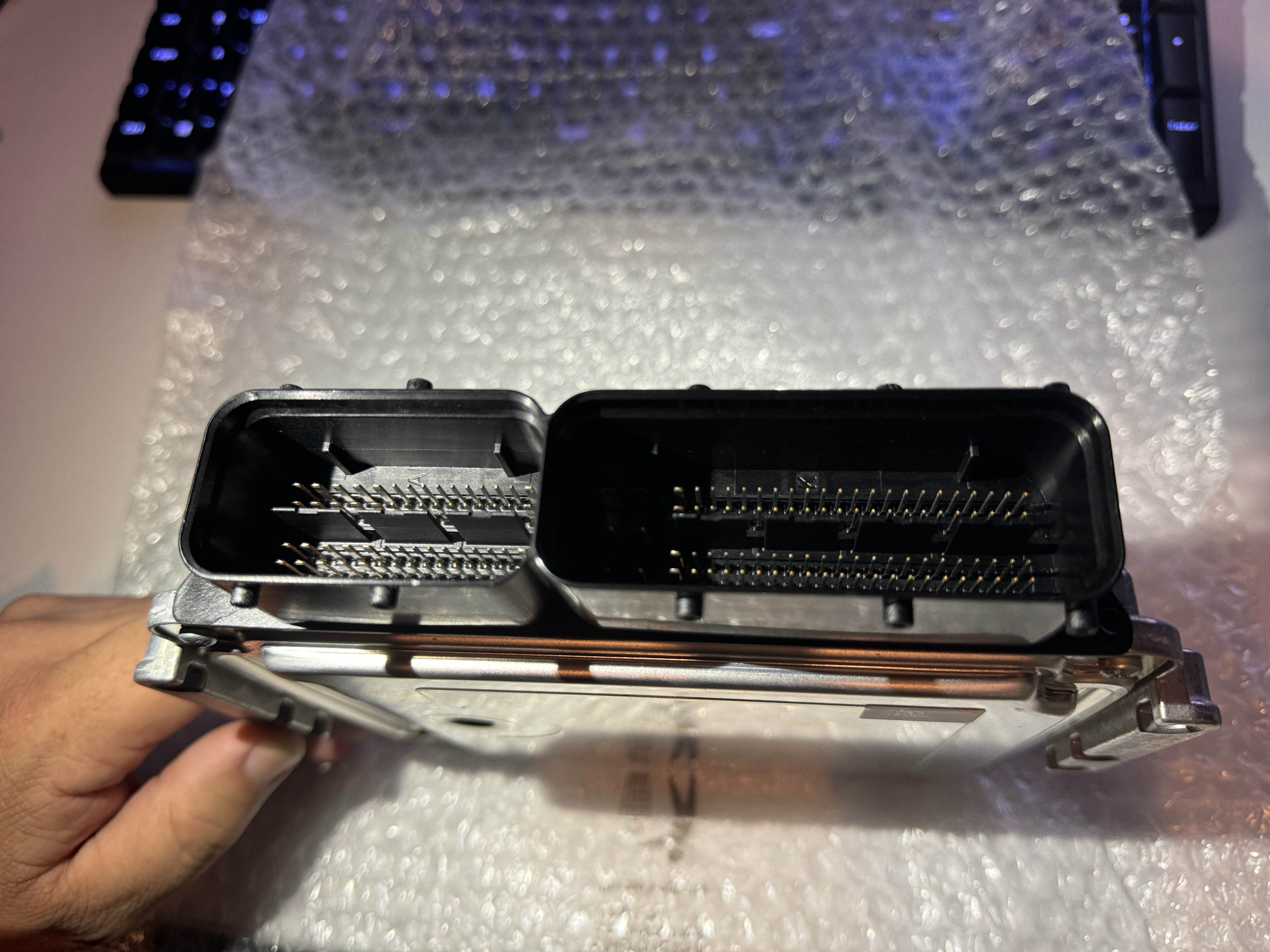 Alfa Romeo ECU - 0281013533 - 3